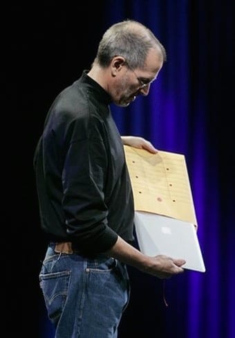 Famous image of steve jobs pulling macbook air out of an envelope